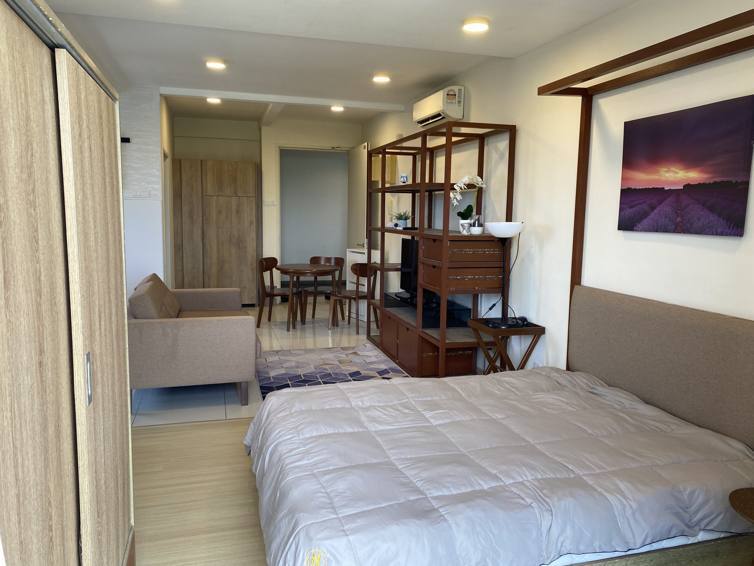 7AE6BBC4-C73F-45AA-A8FA-27F5636ECD8D