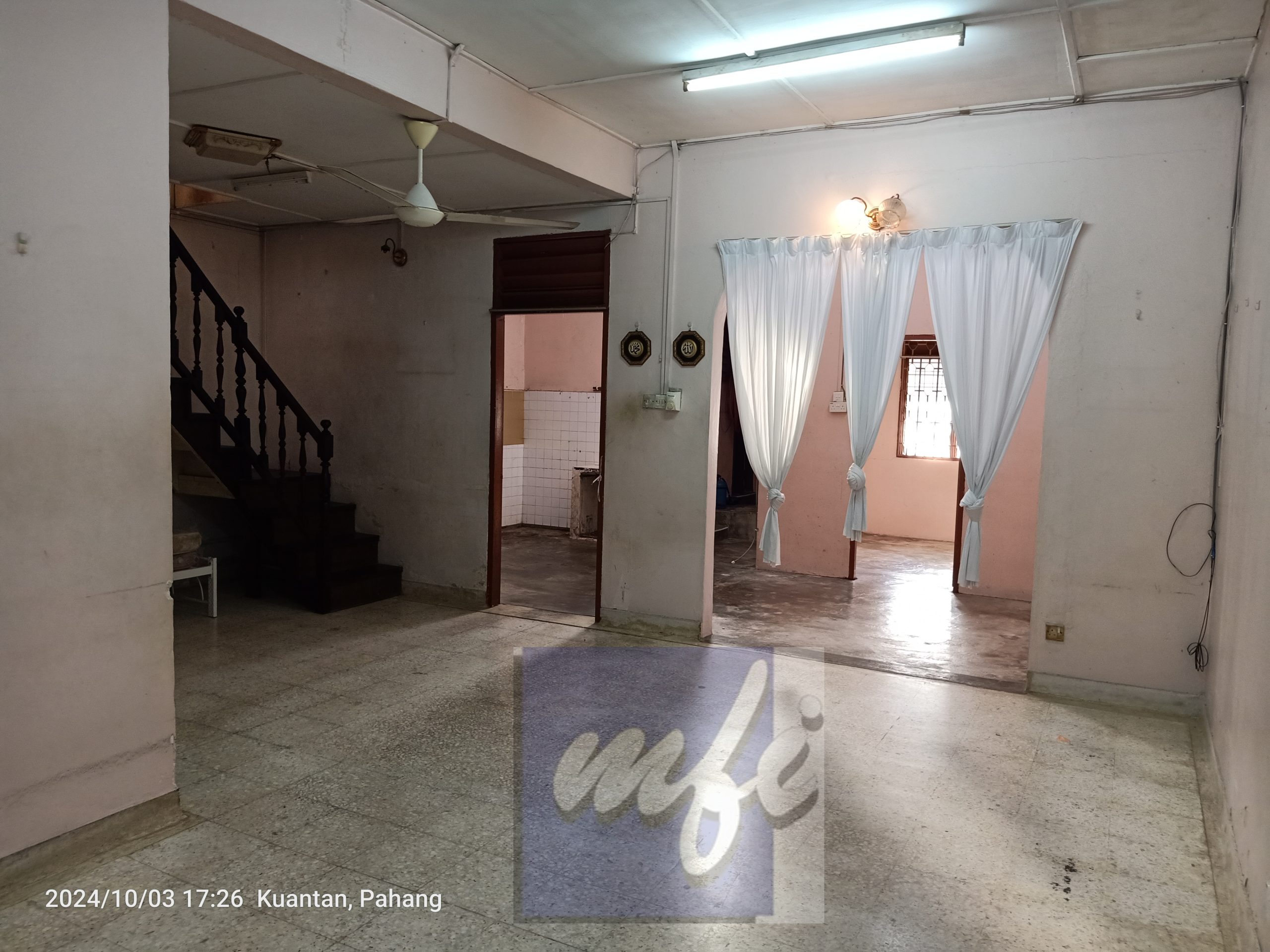 Picsart_24-10-04_11-34-23-081