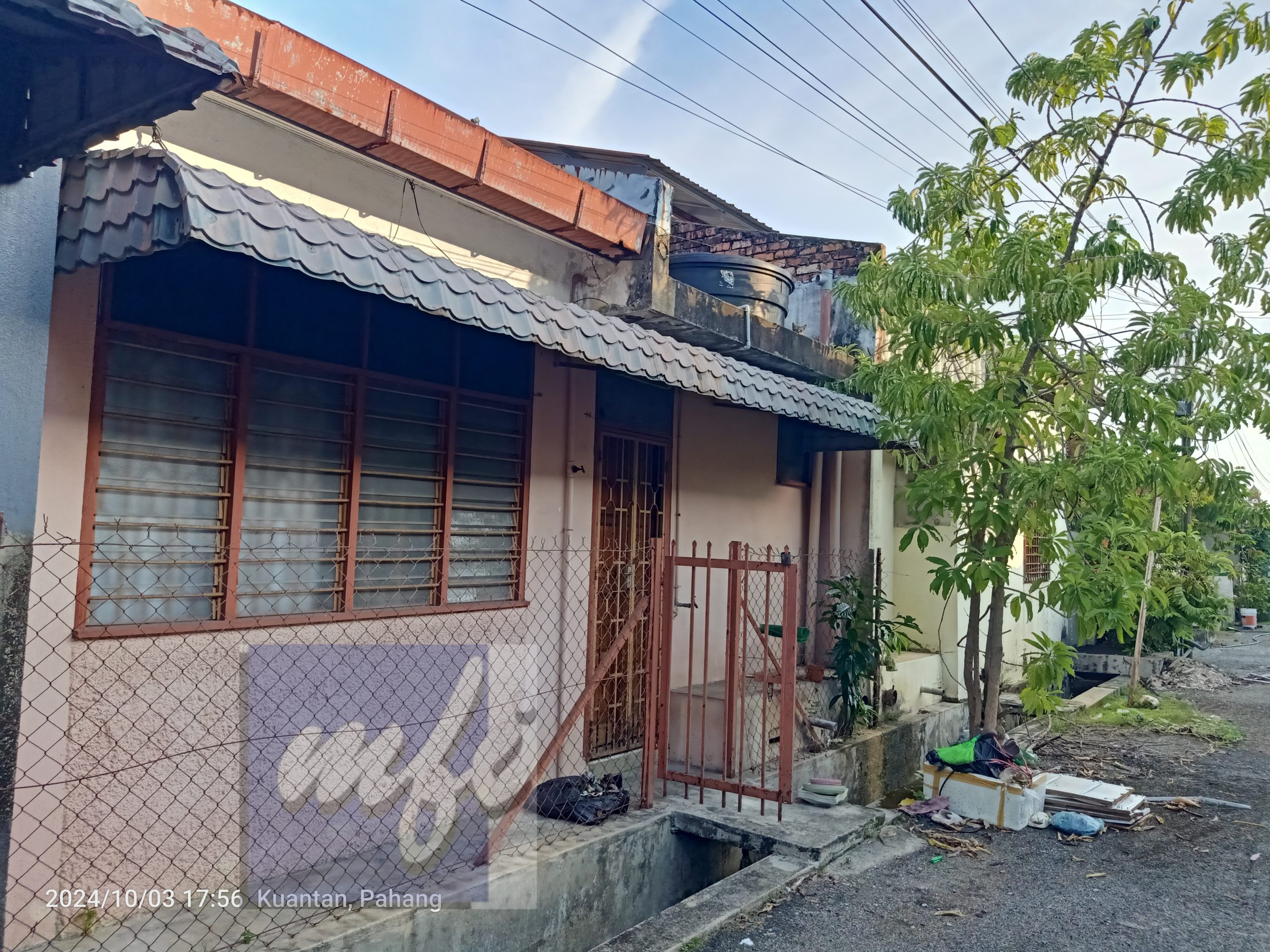 Picsart_24-10-04_11-45-58-854